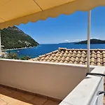 Aparthotel Eptanisa Mikros Gialos