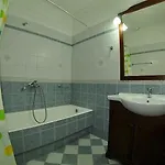 Eptanisa 3* Mikros Gialos