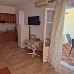 Eptanisa 公寓式酒店 3*