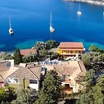 Eptanisa Aparthotel Mikros Gialos