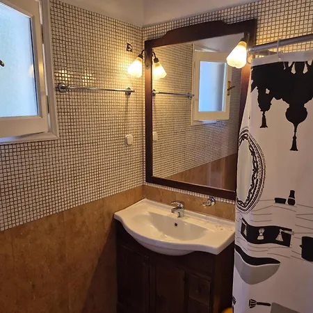 Apart Otel Eptanisa 3*